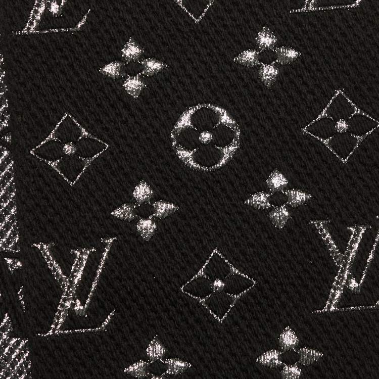 مملوكة مسبقًا Louis Vuitton Black Silk & Wool Logomania Shine Scarf