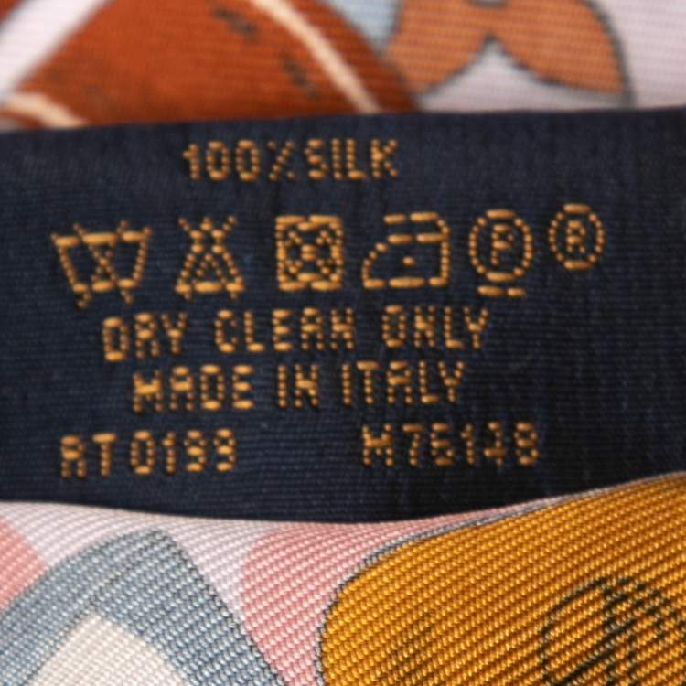 Pre Owned Louis Vuitton Rouge Crazy In Lock Print Silk Scarf