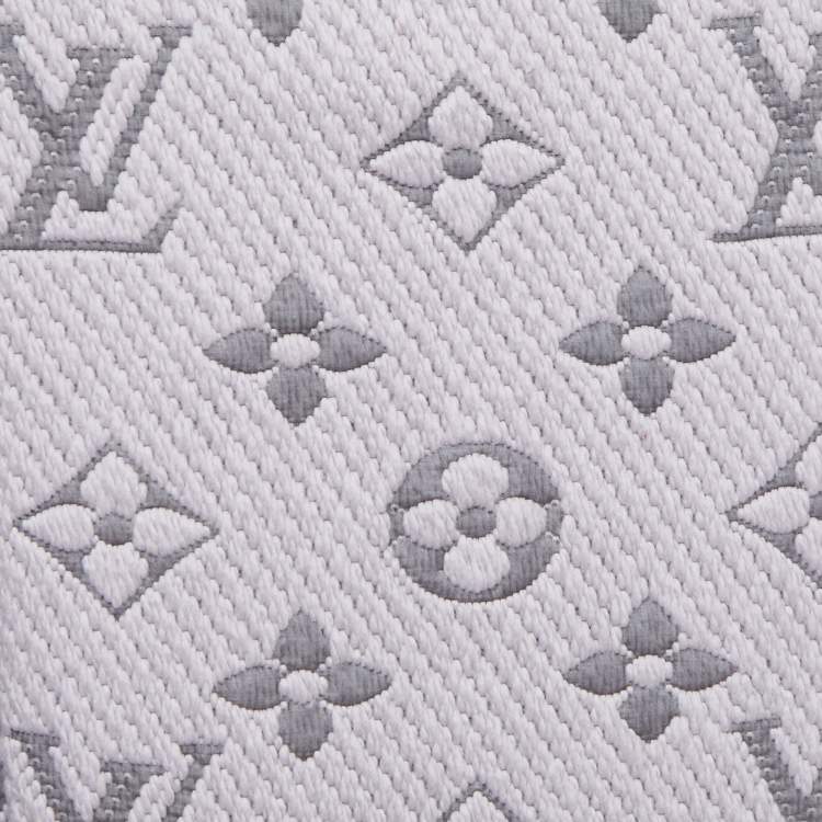 Pre Owned Louis Vuitton Pearl Grey Wool Logomania Shine Scarf