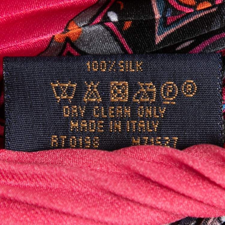 مملوكة مسبقًا Louis Vuitton Pink/Black Angels Print Silk Plisse Scarf 