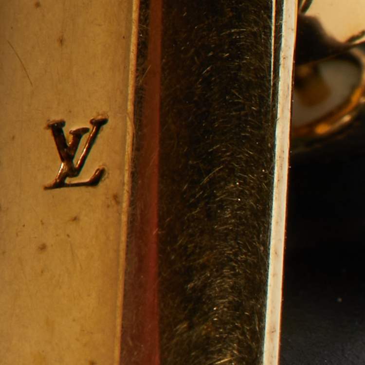 Pre Owned Louis Vuitton V Motif Gold Tone Black Resin Magnetic Earrings