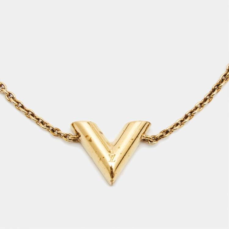 Pre Owned Louis Vuitton Essential V Gold Tone Bracelet