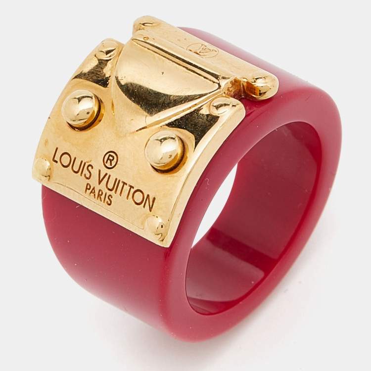 Pre Owned Louis Vuitton Fuchsia Resin Lock Me Gold Tone Ring Size 53/M