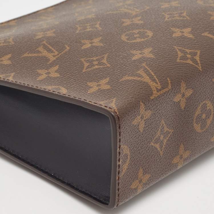 Pre Owned Louis Vuitton Monogram Canvas Toiletry Pouch 26