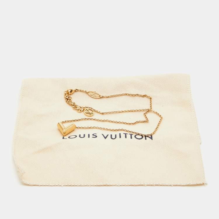 Pre Owned Louis Vuitton Essential V Gold Tone Necklace