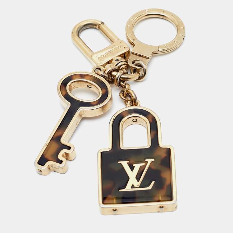 Louis Vuitton Tortoise Shell Resin Confidence Key Ring/Bag Charm Louis ...