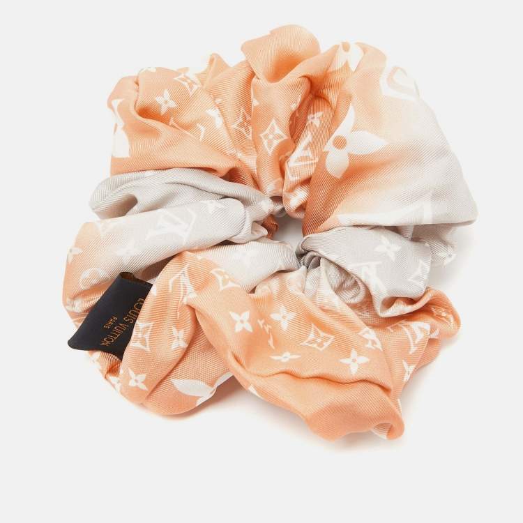 Pre Owned Louis Vuitton Pink Monogram By The Pool Trop Chou Scrunchie