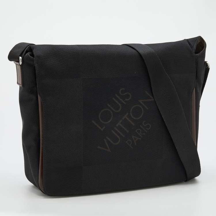 Pre Owned Louis Vuitton Black Damier Geant Canvas Messenger Bag