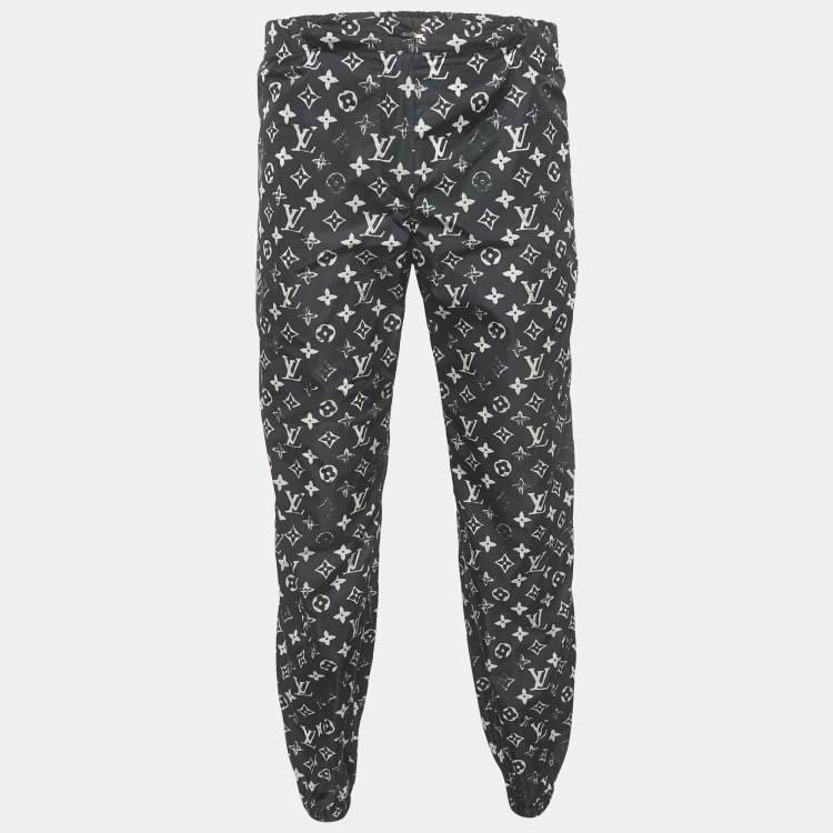 Pre Owned Louis Vuitton Black Stencil-effect Monogram Nylon Jogging Pants M