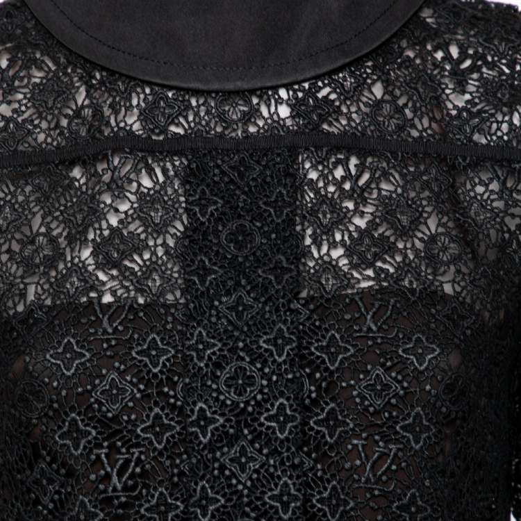 Pre Owned Louis Vuitton Black Lace Button Back Detail Top M