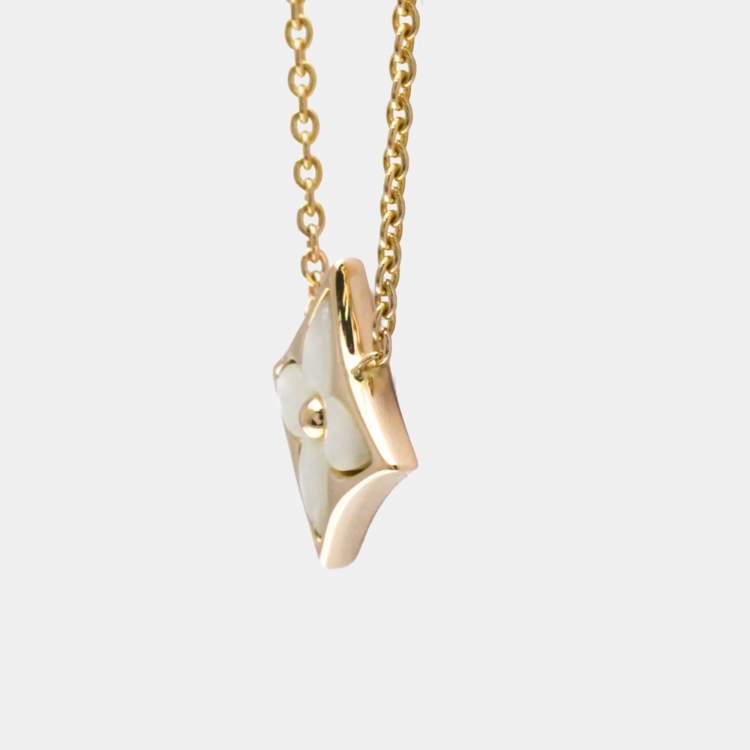 Pre Owned Louis Vuitton Star Blossom Necklace Pink Gold 18K Mother Of Pearl Pendant Necklace Pink Gold