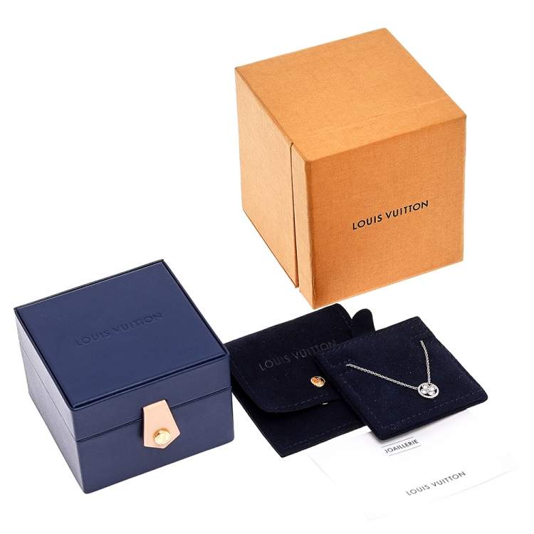Pre Owned Louis Vuitton Blossom BB Diamond 18k White Gold Pendant Necklace