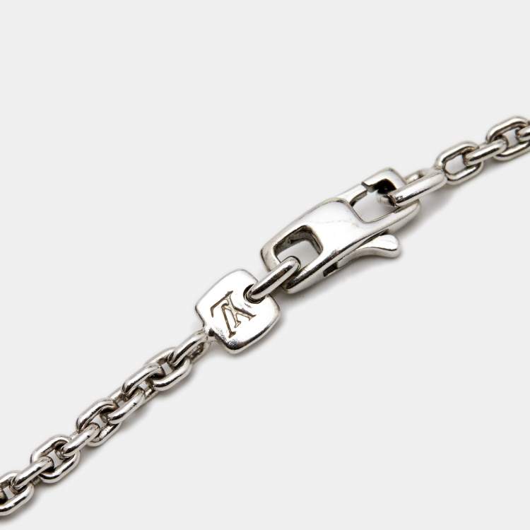 Pre Owned Louis Vuitton Lock It Key Padlock Diamonds 18k White Gold Pendant Necklace