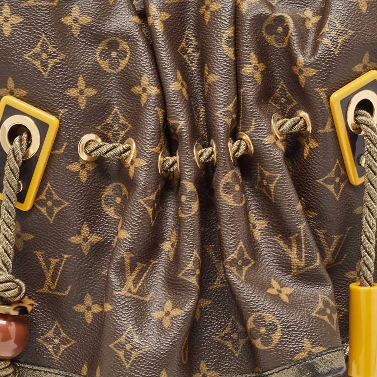 مملوكة مسبقًا Louis Vuitton Monogram Canvas and Leather Limited Edition Kalahari GM Bag