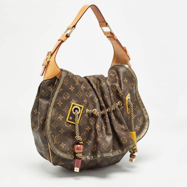 مملوكة مسبقًا Louis Vuitton Monogram Canvas and Leather Limited Edition Kalahari GM Bag