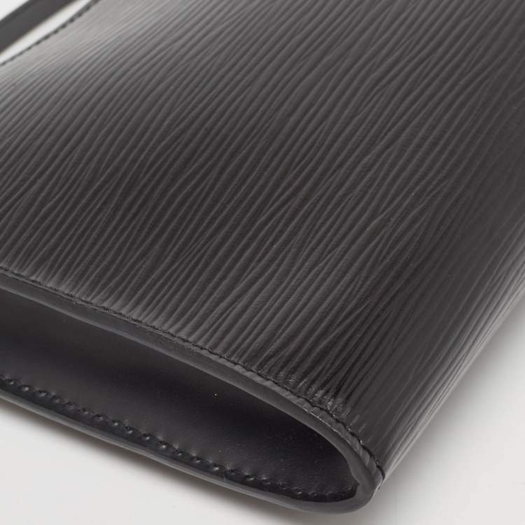 Pre Owned Louis Vuitton Black Epi Leather Pochette Accessories