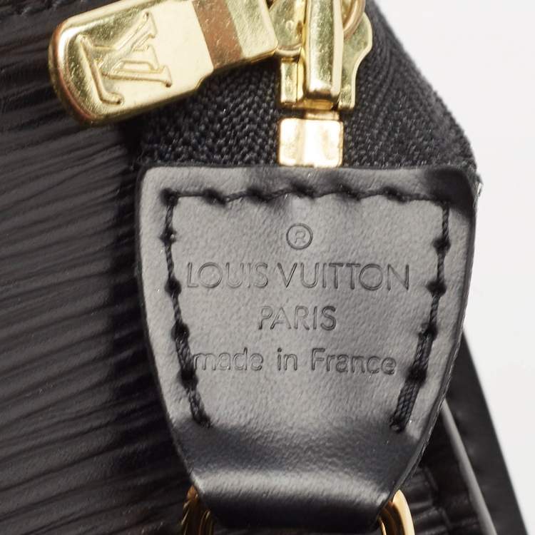Pre Owned Louis Vuitton Black Epi Leather Pochette Accessories