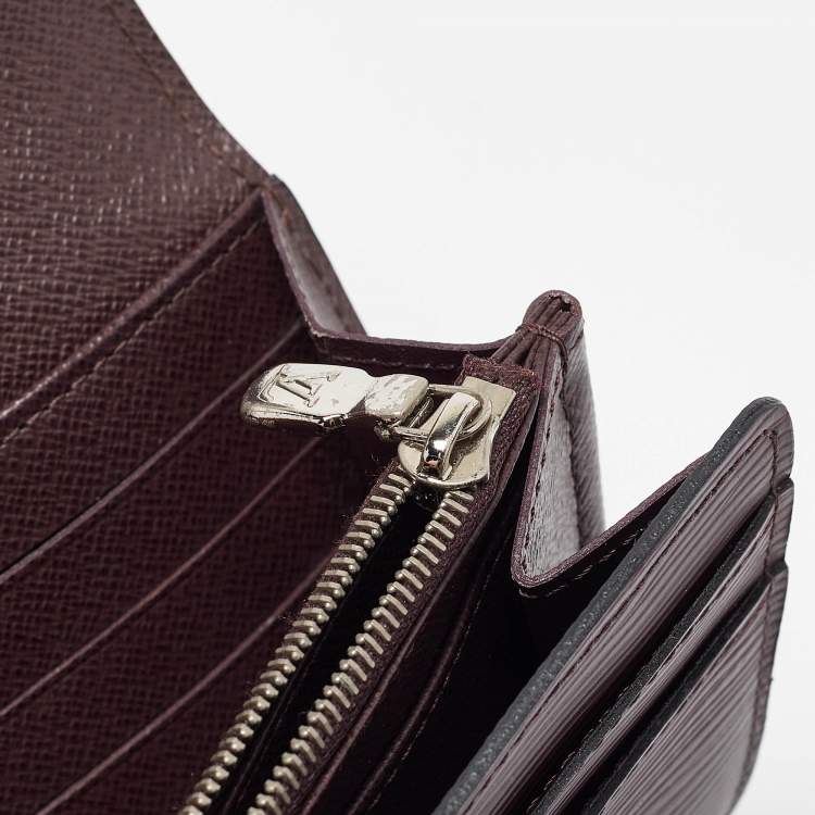 Pre Owned Louis Vuitton Quetsche Epi Leather Sarah Wallet
