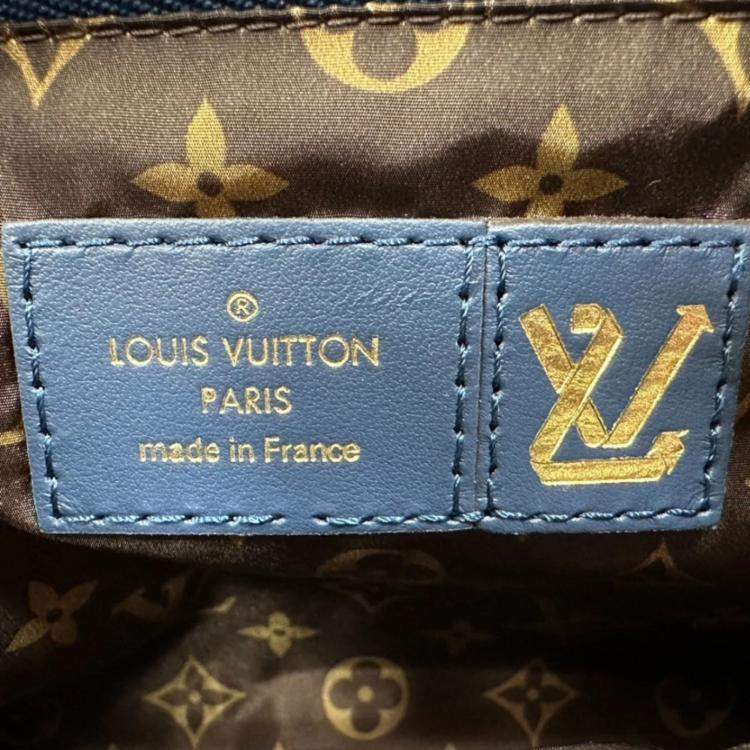 Pre Owned Louis Vuitton Navy/Silver Monogram Quilted Econyl Nylon Maxi Multi Pochette Accessoires