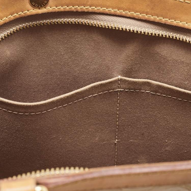 Pre Owned Louis Vuitton Beige Poudre Monogram Vernis Brea MM Bag