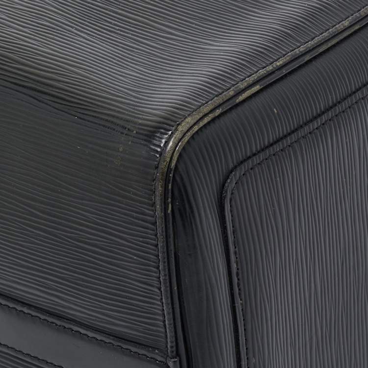 Pre Owned Louis Vuitton Black Epi Leather Speedy 30 Bag