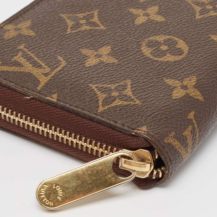 Pre Owned Louis Vuitton Monogram Canvas Zippy Wallet