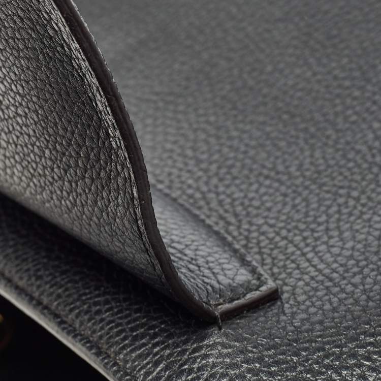 Pre Owned Louis Vuitton Black Taurillon Leather Capucines PM Bag