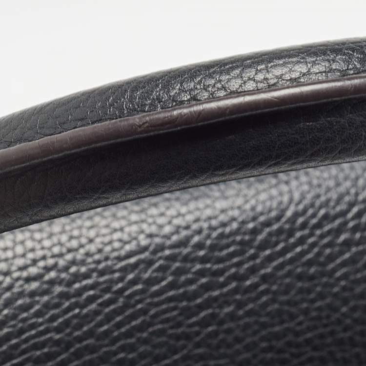 Pre Owned Louis Vuitton Black Taurillon Leather Capucines PM Bag