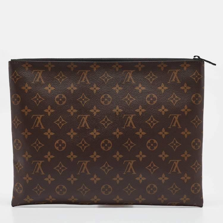 Pre Owned Louis Vuitton Black Monogram Canvas Solar Ray Pouch