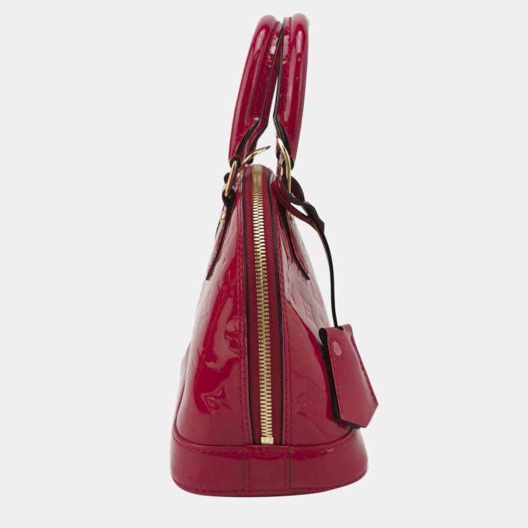 مملوكة مسبقًا Louis Vuittion Red Monogram Vernis Alma Bag