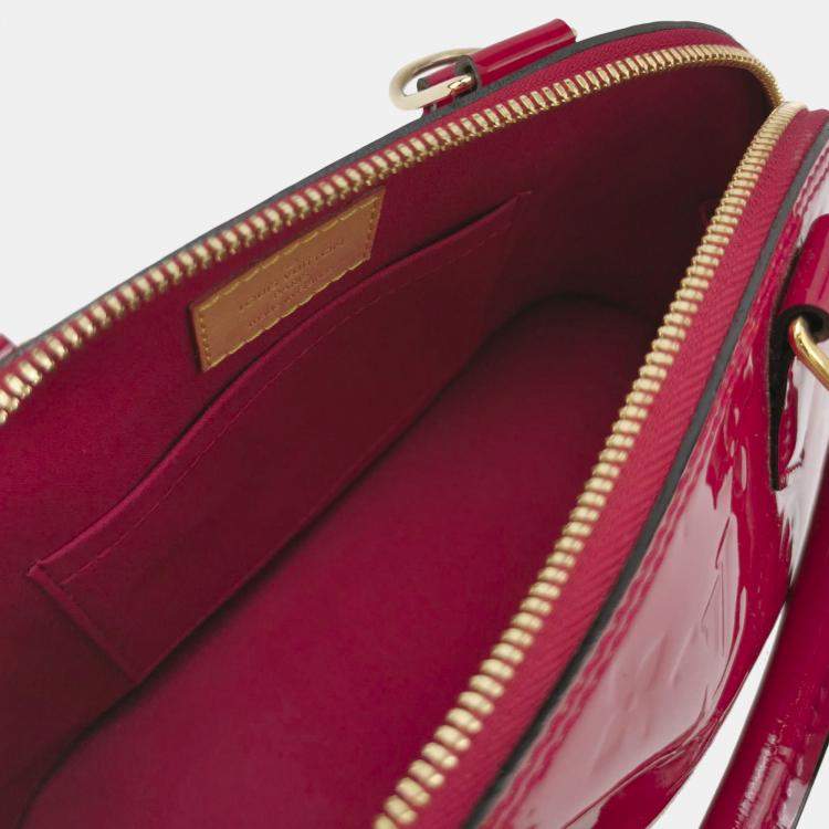 مملوكة مسبقًا Louis Vuittion Red Monogram Vernis Alma Bag