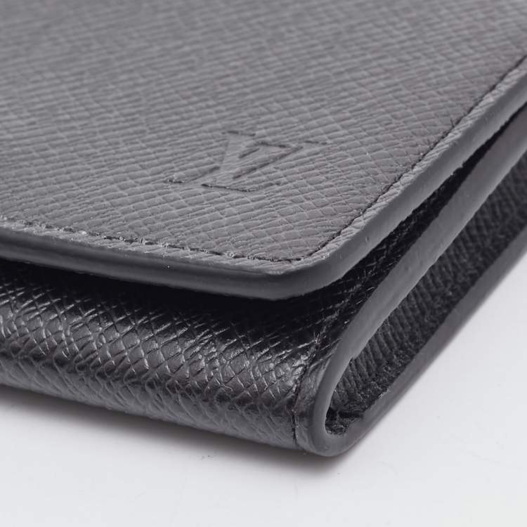 مملوكة مسبقًا Louis Vuitton Black Taiga Leather Business Card Holder