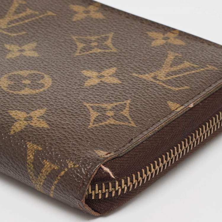 Pre Owned Louis Vuitton Monogram Canvas Zippy Wallet 