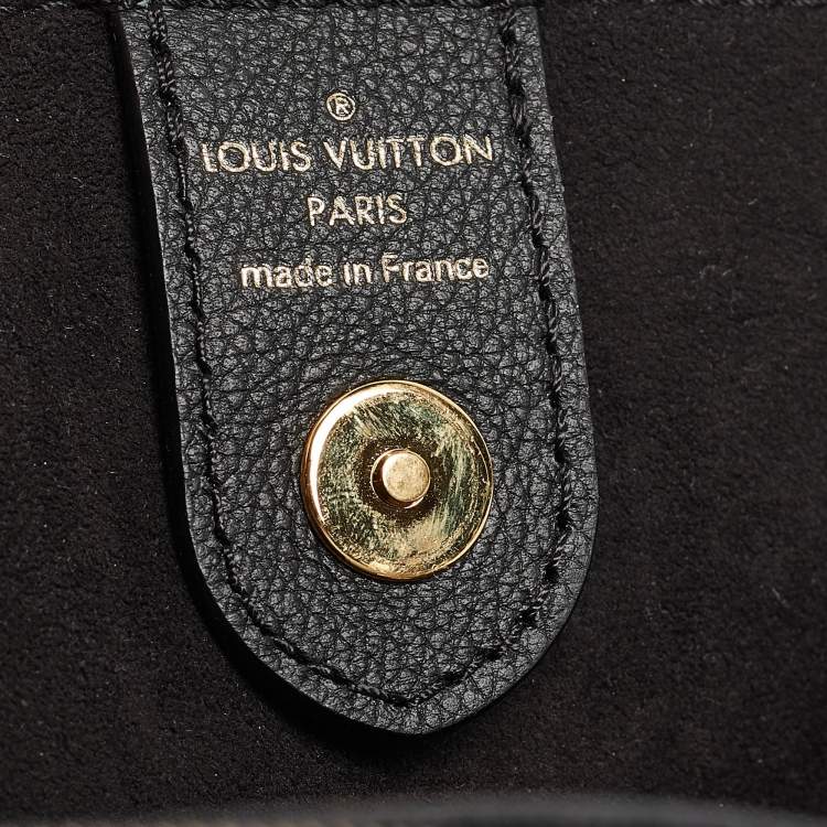 Pre Owned Louis Vuitton Black Leather Lockme Day MM Bag