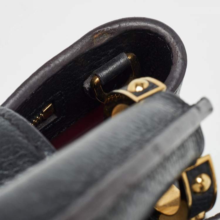 Pre Owned Louis Vuitton Black Taurillon Leather Capucines PM Bag