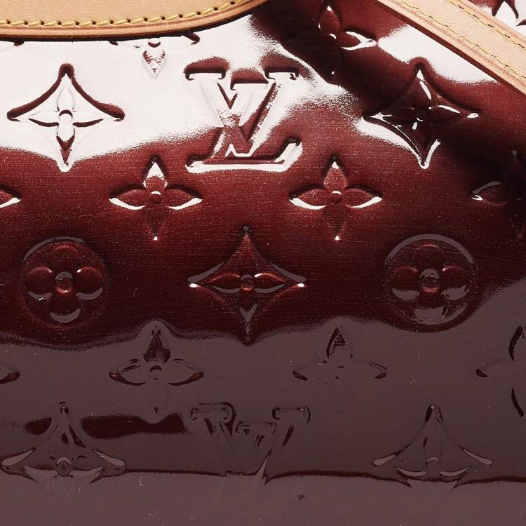 Pre Owned Louis Vuitton Amarante Monogram Vernis Roxbury Drive Bag