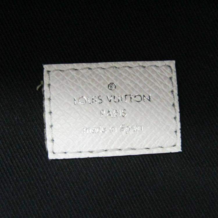 Pre Owned Louis Vuitton Blanc Monogram Taiga Leather Discovery PM Backpack