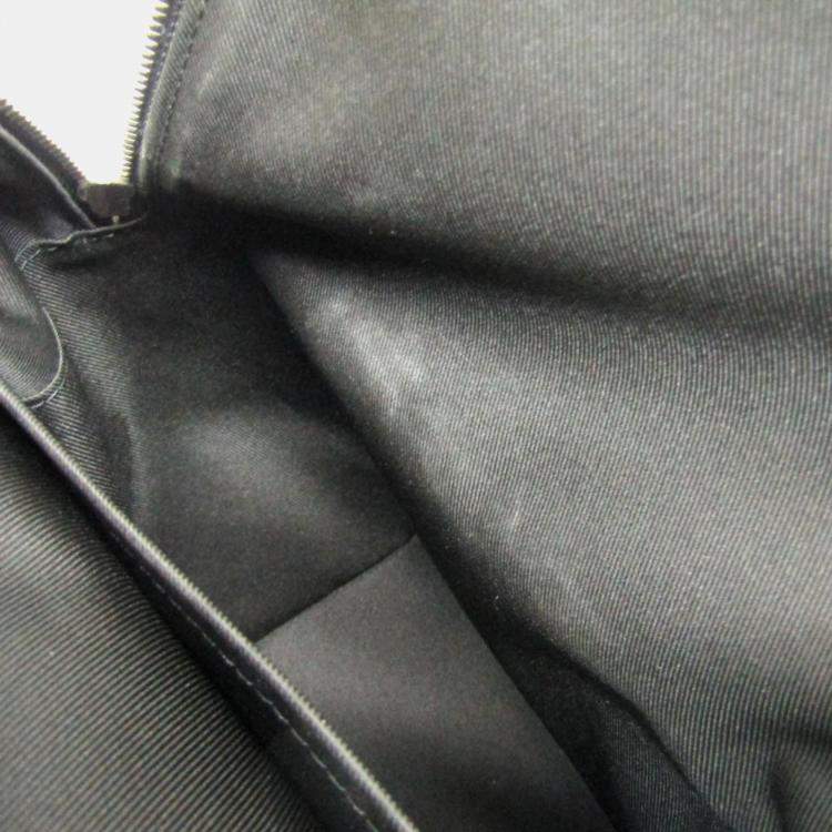 Pre Owned Louis Vuitton Blanc Monogram Taiga Leather Discovery PM Backpack