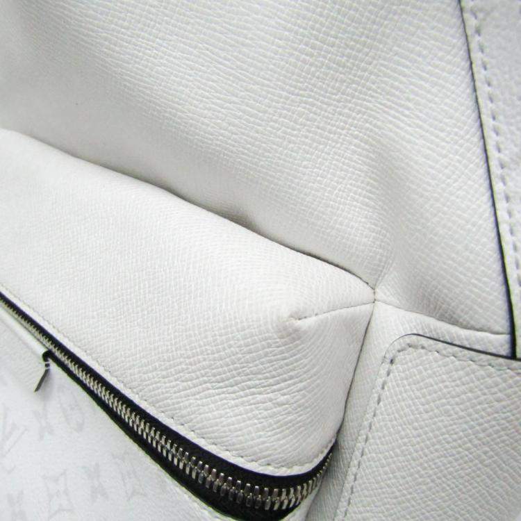 Pre Owned Louis Vuitton Blanc Monogram Taiga Leather Discovery PM Backpack