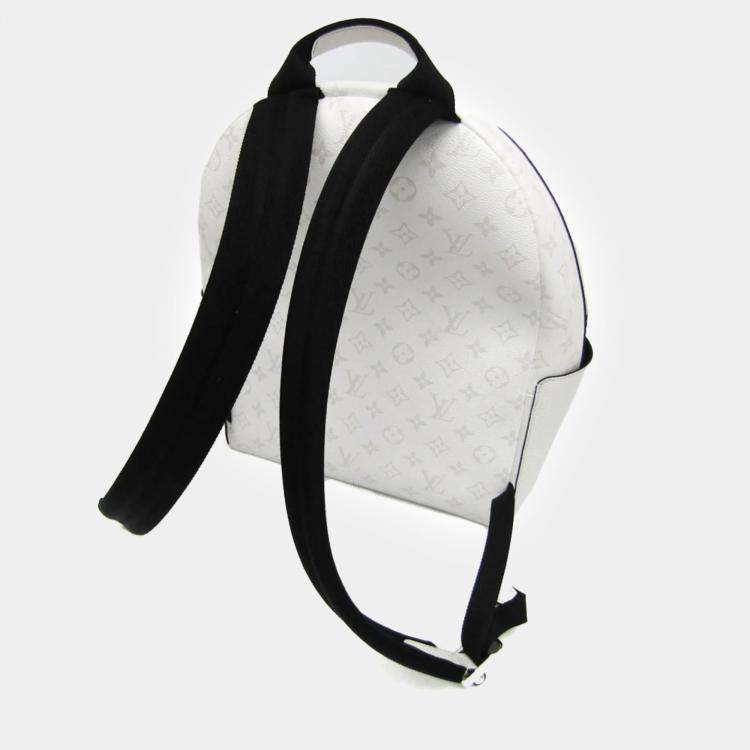 Pre Owned Louis Vuitton Blanc Monogram Taiga Leather Discovery PM Backpack