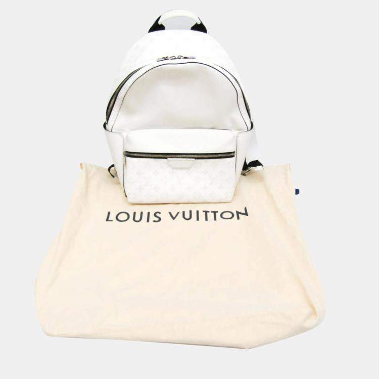 Pre Owned Louis Vuitton Blanc Monogram Taiga Leather Discovery PM Backpack