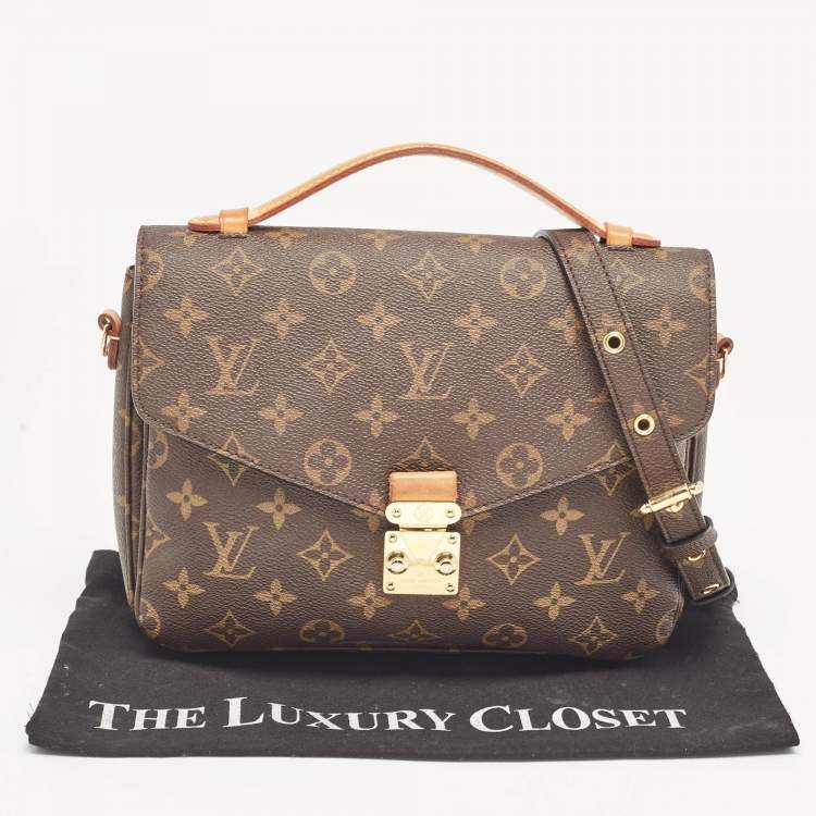 Pre Owned Louis Vuitton Monogram Canvas Pochette Metis Bag