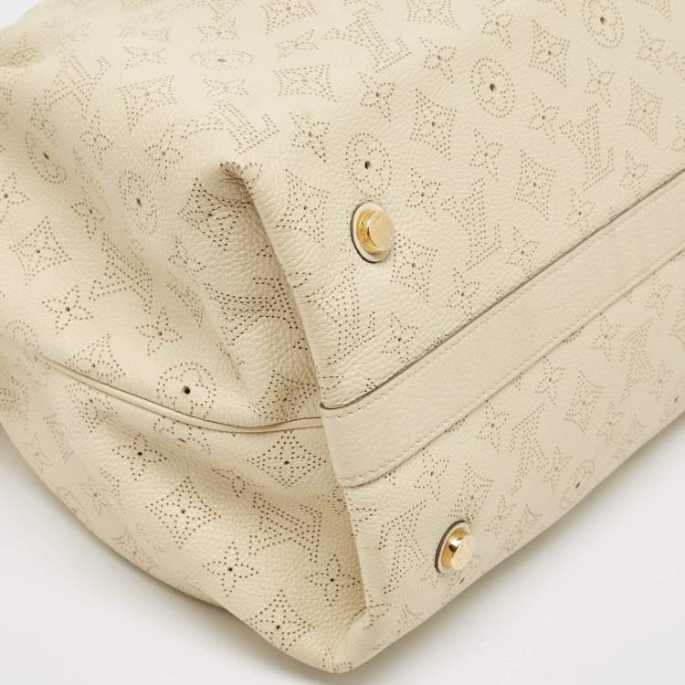 Pre Owned Louis Vuitton Lin Monogram Mahina Leather Cirrus MM Bag