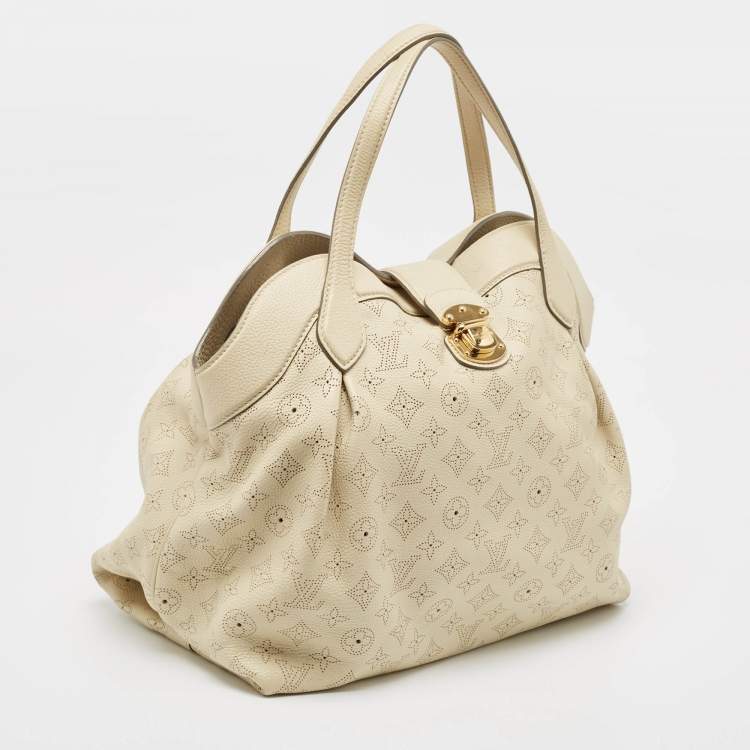 Pre Owned Louis Vuitton Lin Monogram Mahina Leather Cirrus MM Bag