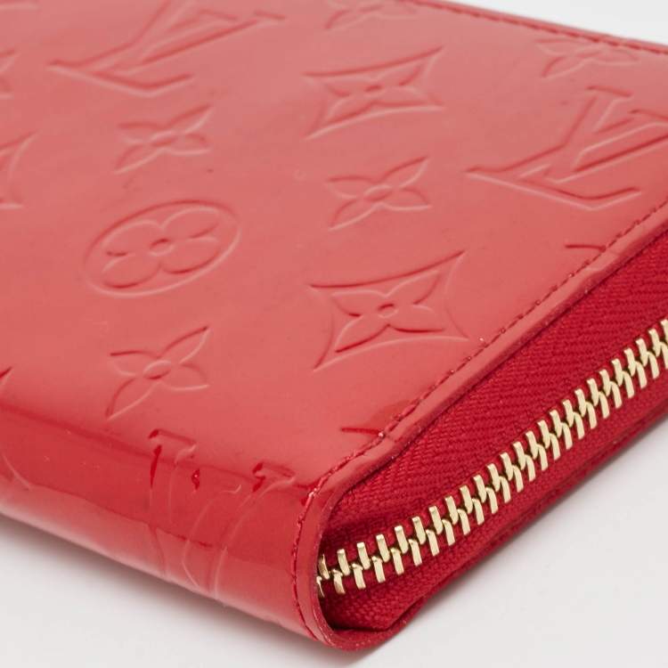 Pre Owned Louis Vuitton Pomme D’amour Monogram Vernis Zippy Wallet