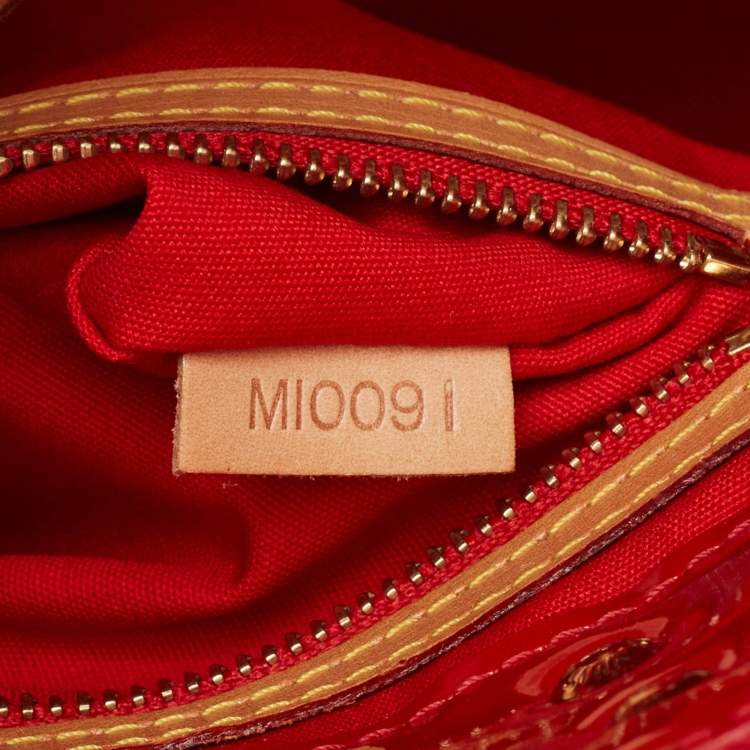 Pre Owned Louis Vuitton Red Monogram Vernis Reade PM Bag