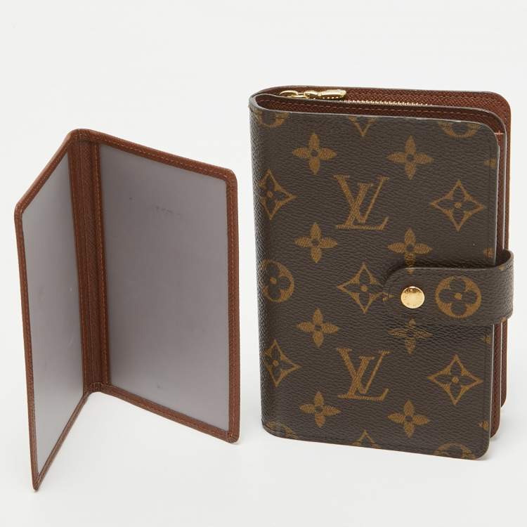 مملوكة مسبقًا Louis Vuitton Monogram Canvas Porte Papier Zippe Wallet
