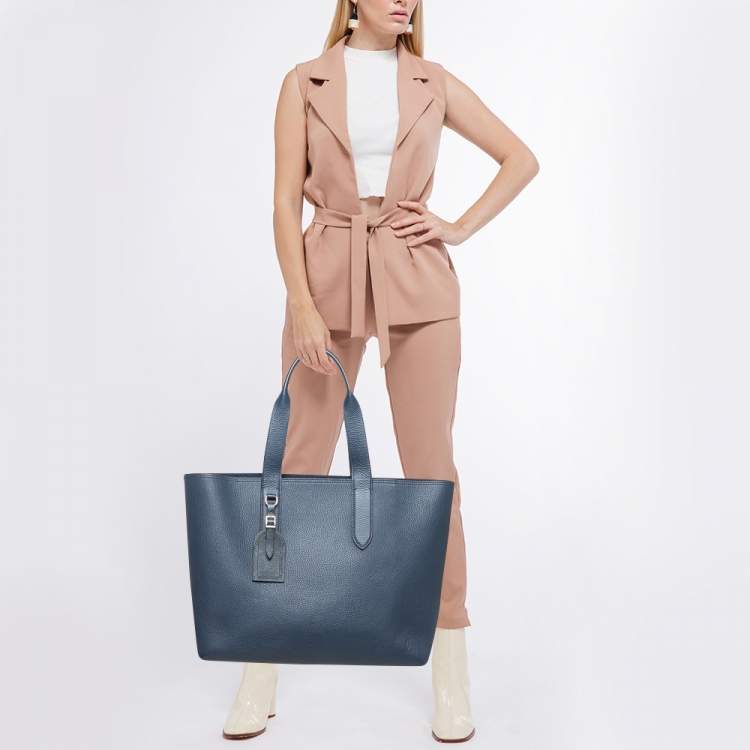 مملوكة مسبقًا Louis Vuitton Marine Taurillon Leather Cabas Voyage Bag