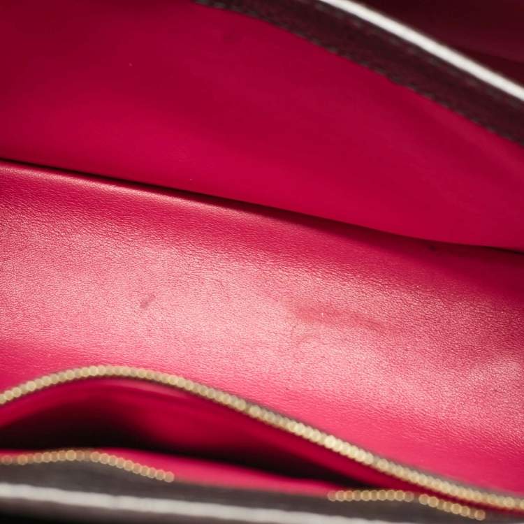 مملوكة مسبقًا Louis Vuitton Black Leather Capucines PM Bag