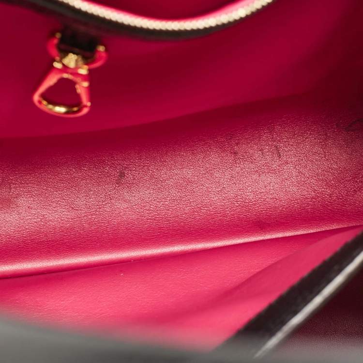 مملوكة مسبقًا Louis Vuitton Black Leather Capucines PM Bag
